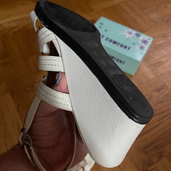 Soft Comfort Women’s Wedge Sandals 👡,Used Once,Condition like new🔥 - Picture 3 of 6